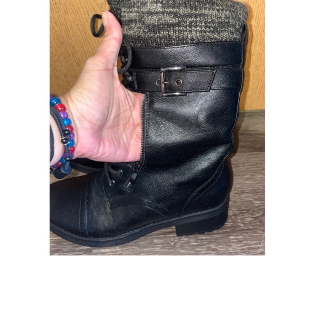 NWOB COMBAT WARM BOOTS WITH SECRET COMPARTMENTS AND ZIPPERS! - Picture 4 of 9
